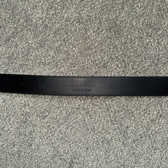Versace Men’s Black Leather Belt - Picture 6 of 7
